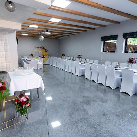 Ow.Rzeczka Hotel Buitenkant foto